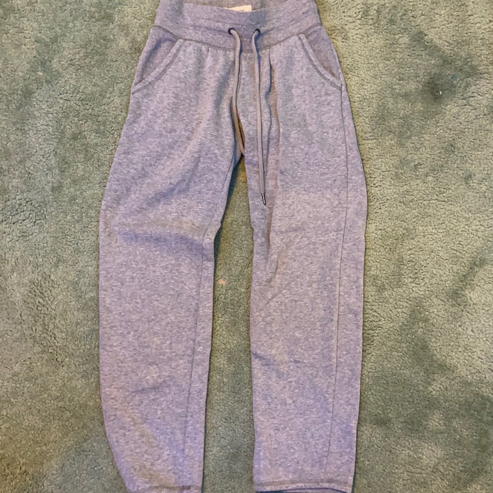 junior girls. champion. xtra small. color grey